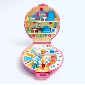 Polly Pocket Cafe